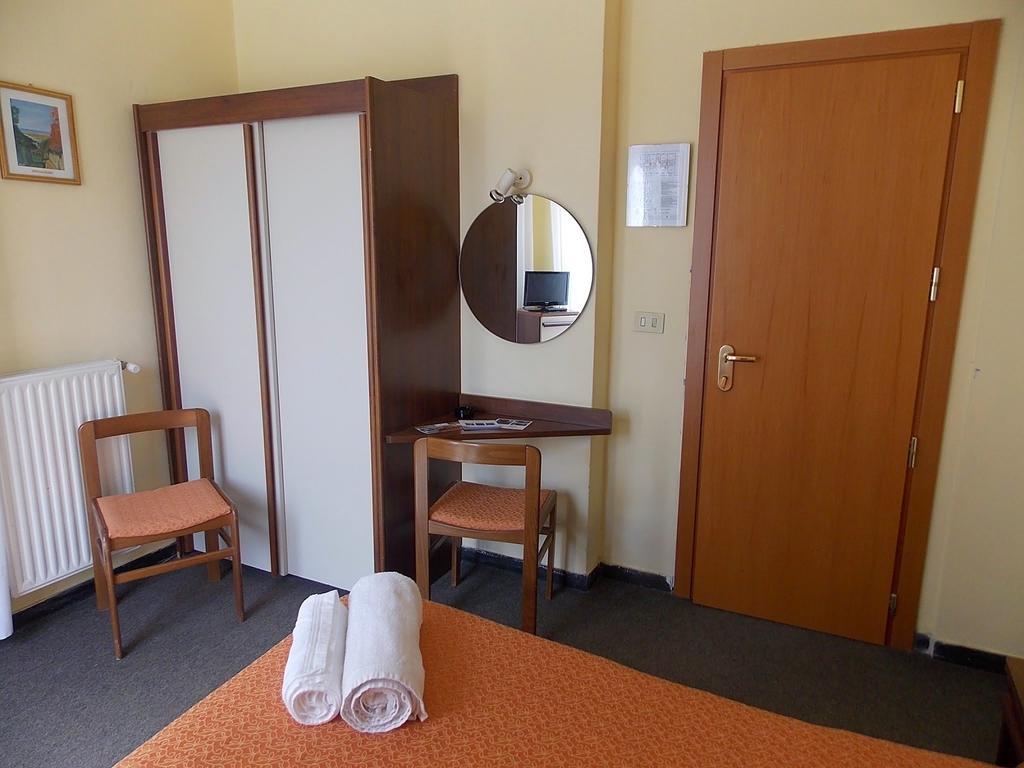 Hotel Arco Del Sole Lavagna Kamer foto
